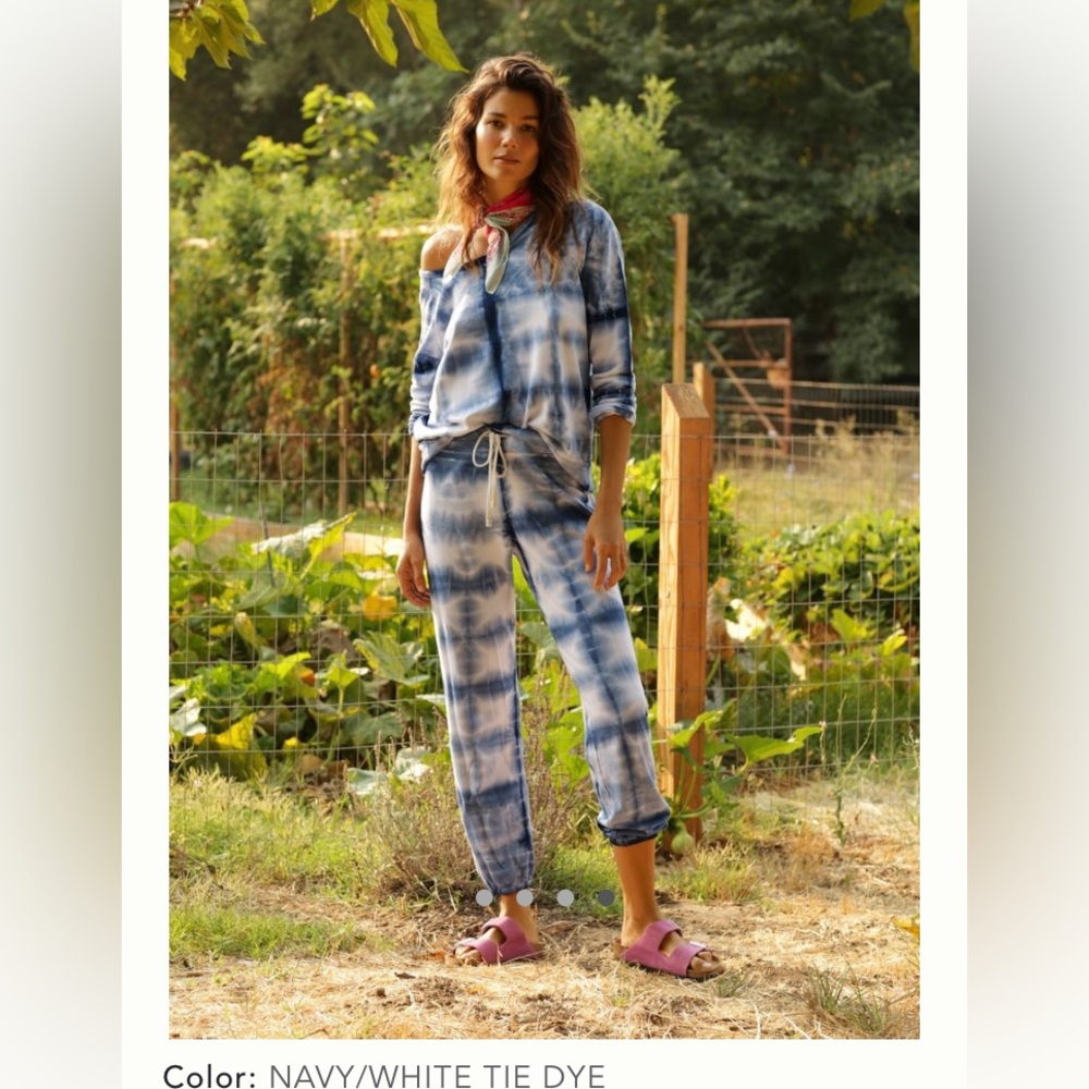 Sundry Tie Dye Sweatshirt Size 1